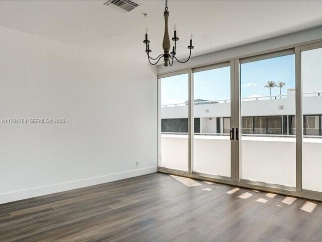 Building Photo - 9499 Collins Ave