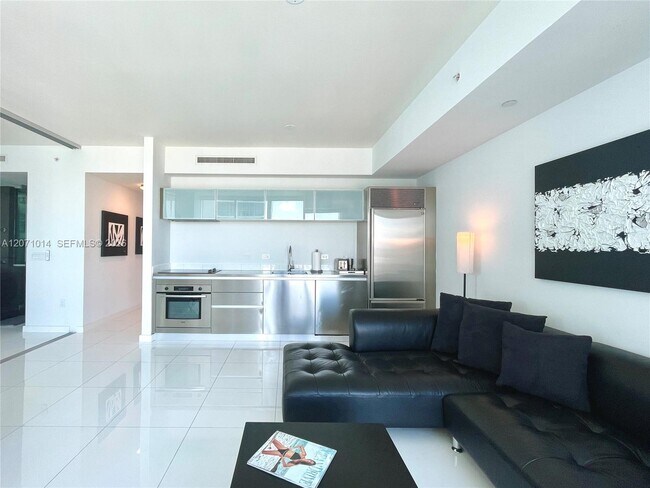 Building Photo - 1040 Biscayne Blvd