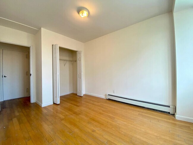 Building Photo - 4125 Kissena Blvd