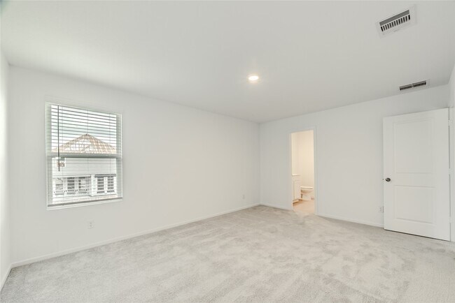 Building Photo - 18003 Valle Cupa Ln