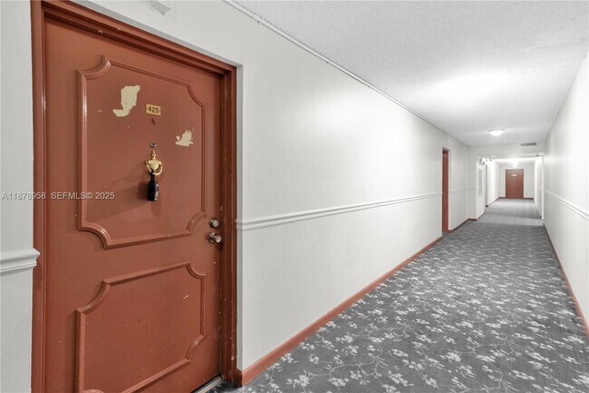 Building Photo - 9355 SW 8th St