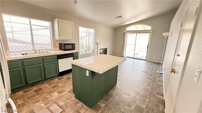 Building Photo - 7220 Paradise Bay Dr