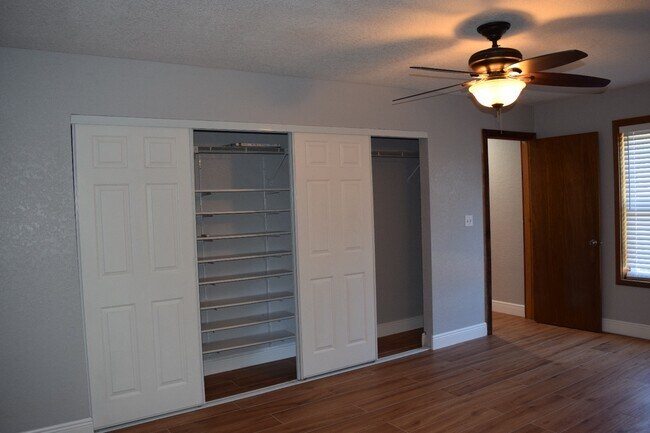 Building Photo - 2718 Viola Ln