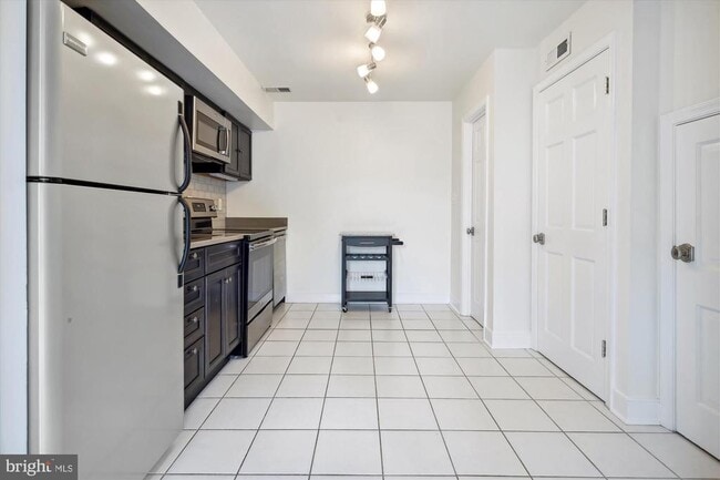 Building Photo - 101 N West St