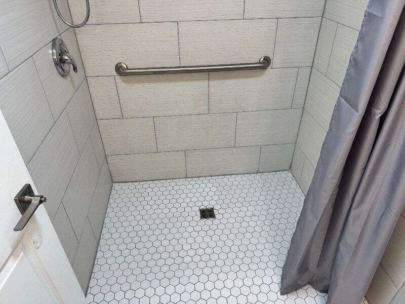 Building Photo - 6246 SE Wicker Ct