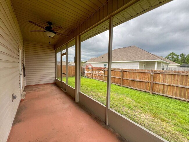 Building Photo - 8776 Bradfield Dr