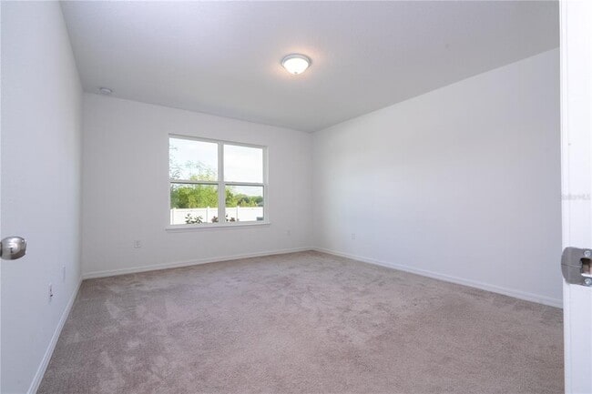 Building Photo - 471 Pine Tree Blvd