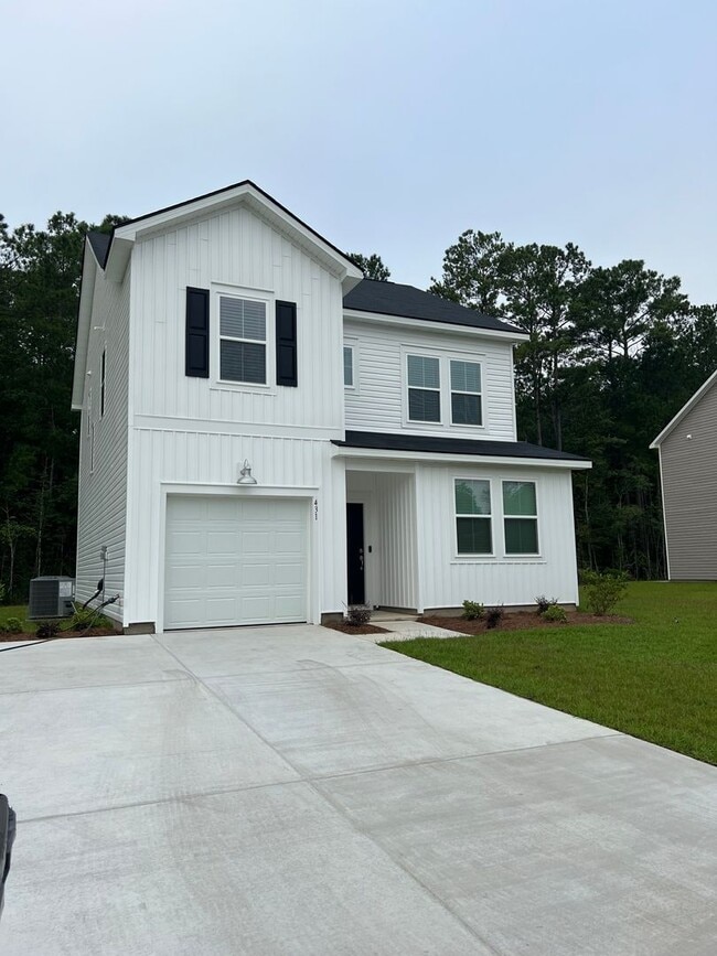Building Photo - Brand New Home in Waterway Commons – 4BR /...
