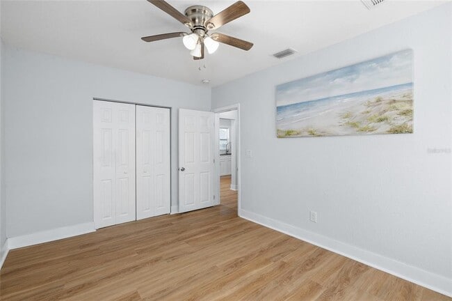 Building Photo - 2606 W Henry Ave