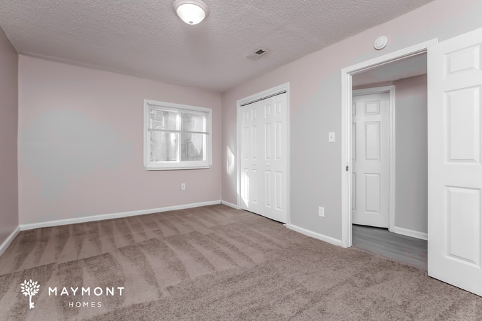 Building Photo - 406 Pine Run