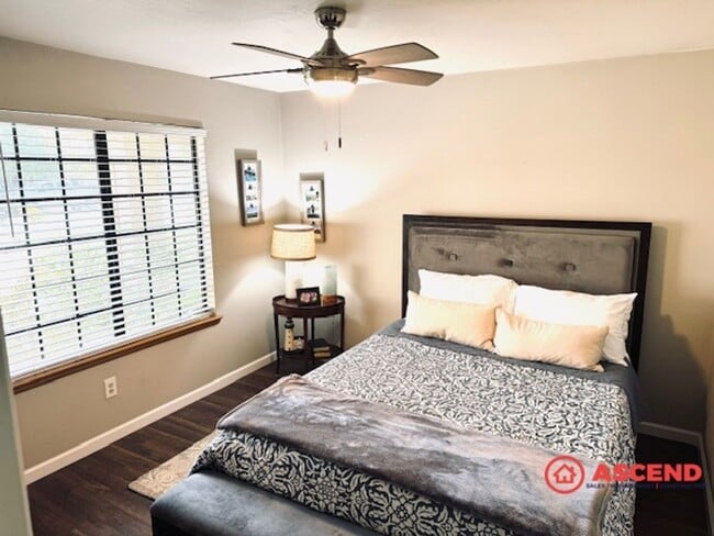Building Photo - FULLY FURNISHED, Beautiful Home Located In...