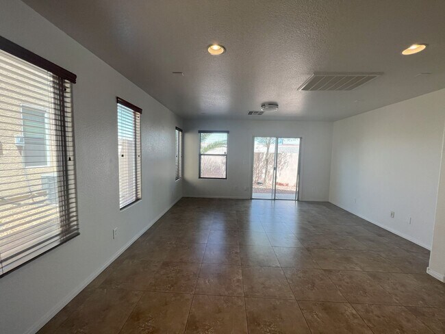 Building Photo - 8932 W Ryan Creek Ave