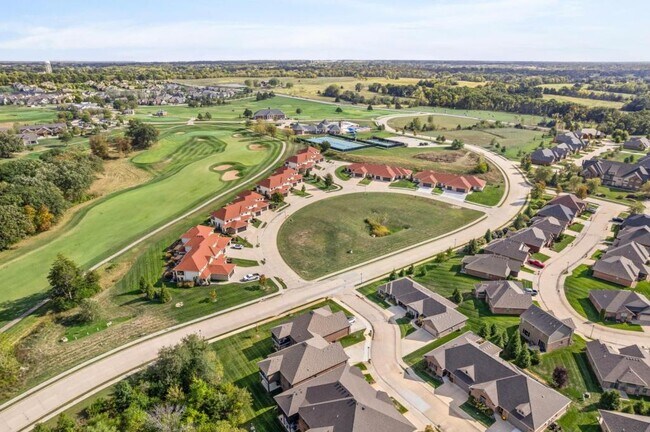 Building Photo - 5709 Bower Ln