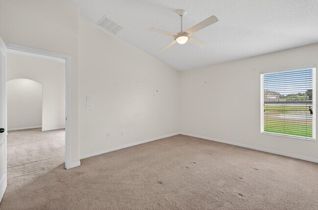 Building Photo - 13128 Royal Pines Ave