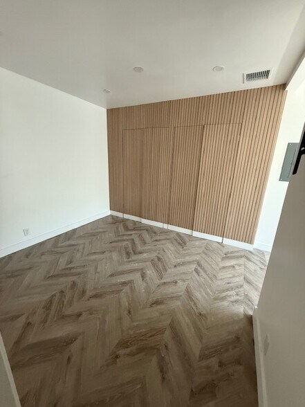 Master Bedroom 1 - 2400 Greenfield Ave