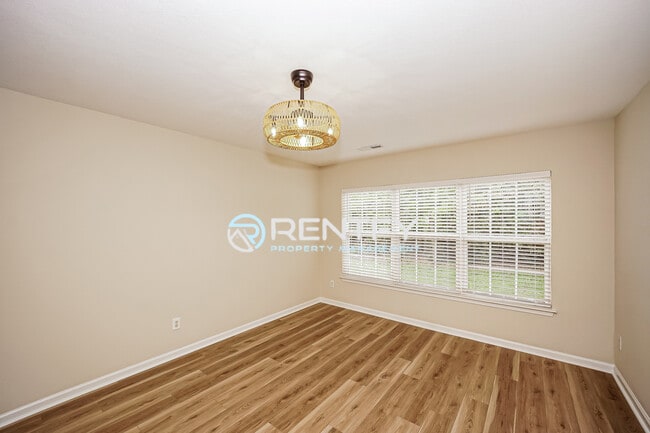 Building Photo - 2027 Quill Ct