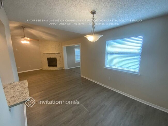 Building Photo - 7924 Honeysuckle Rose Ln