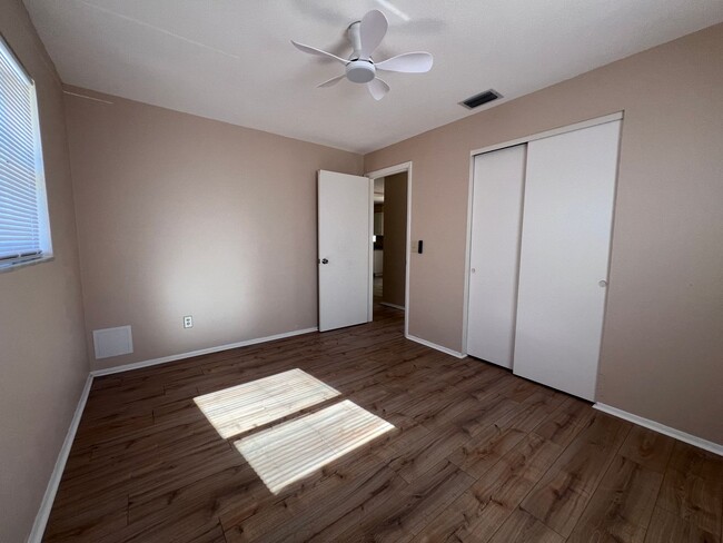 Building Photo - Charming 3-Bed, 2 Bath Home in Waterway Es...