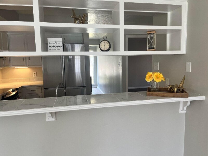 Building Photo - 4865 Folsom Dr