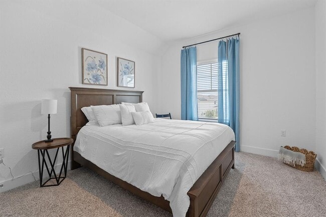 Building Photo - 16913 Adoro Dr