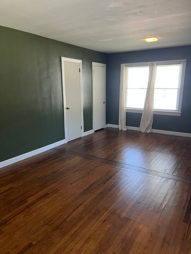 Building Photo - 418 Starke Dr