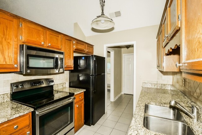 Building Photo - 4027 Gouverneur St