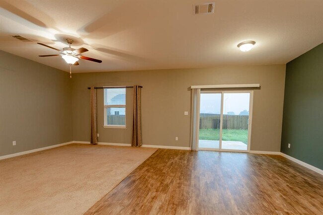 Building Photo - 14024 Sherri Berry Wy
