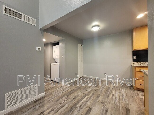 Building Photo - 9160 Madison Ave