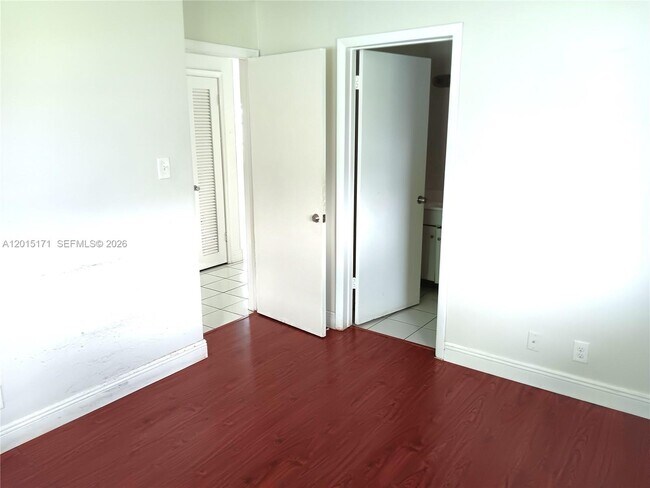 Building Photo - 7004 NW 67th Ave