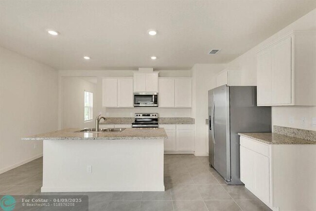 Building Photo - 12259 Rimini Wy