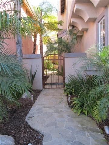 Building Photo - 24508 Sunshine Dr