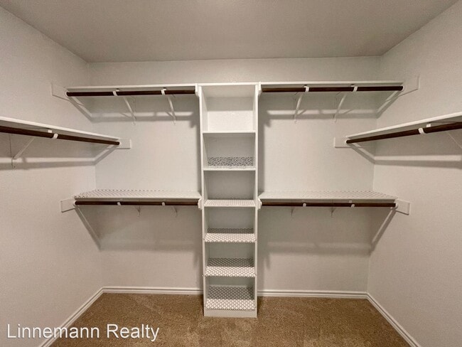 Building Photo - 4 br, 2 bath House - 3512 Moline Circle