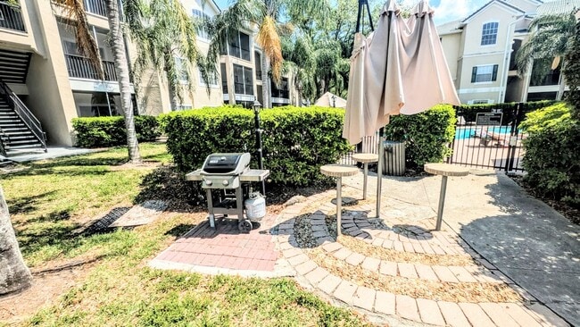 Building Photo - ANNUAL UNFURNISHED 2/1 Condo in Serenade on Palmer Ranch