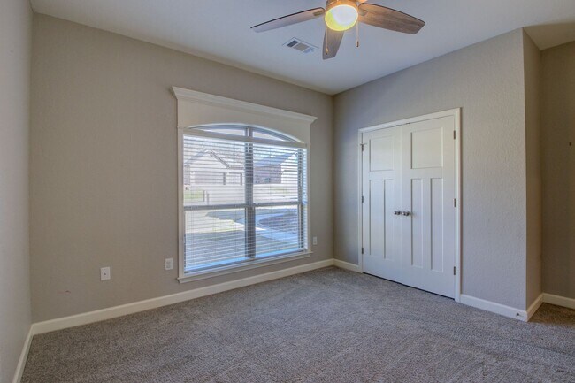 Building Photo - Miller's Glenn Subdivision