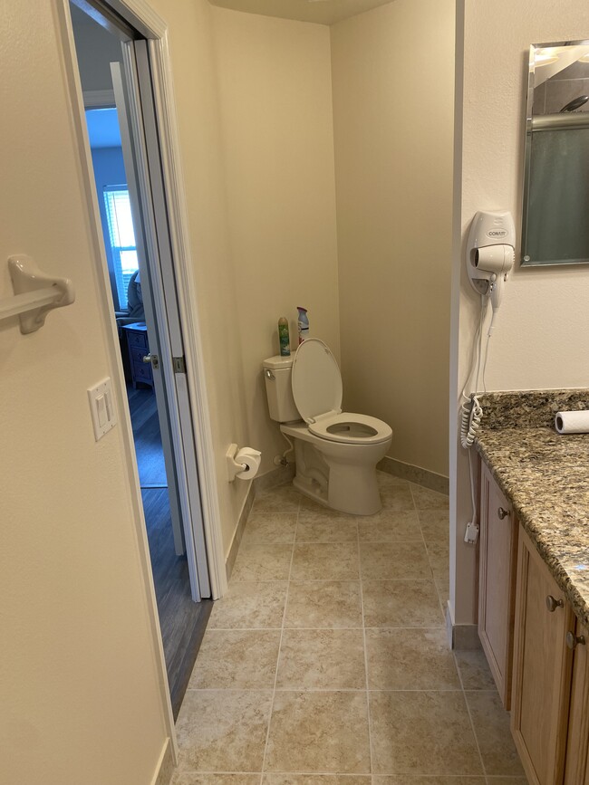 Building Photo - 304 Acadia Dr