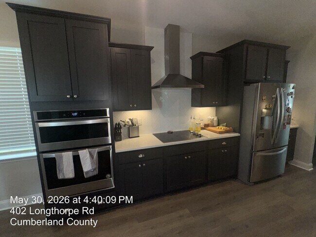 Building Photo - 402 Longthorpe Rd