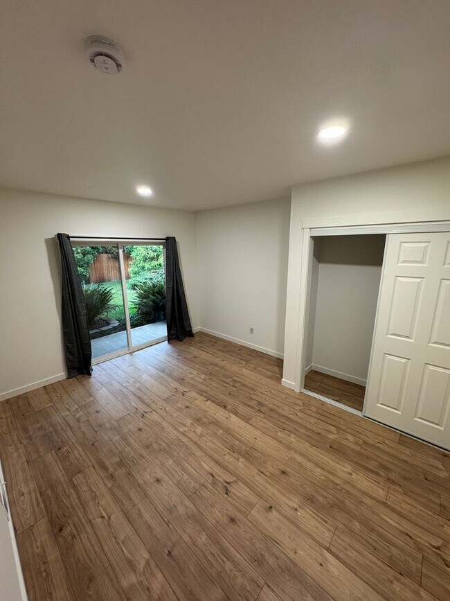 Building Photo - Beautifully Renovated 4-Bedroom Home in NW...