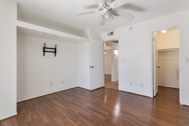 Building Photo - Charming 1-Bedroom in Central Scottsdale
