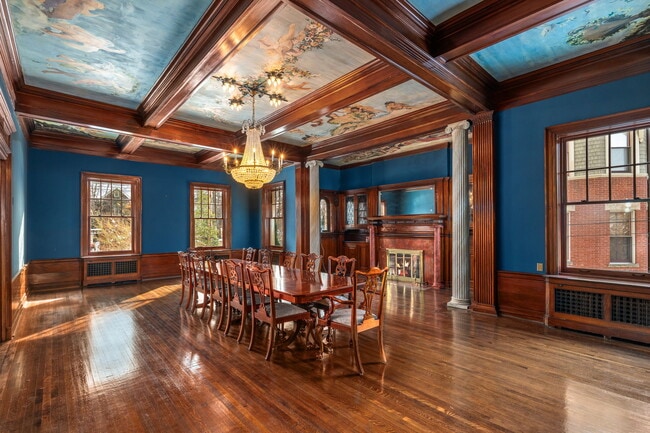 Building Photo - 5135 Ellsworth Ave