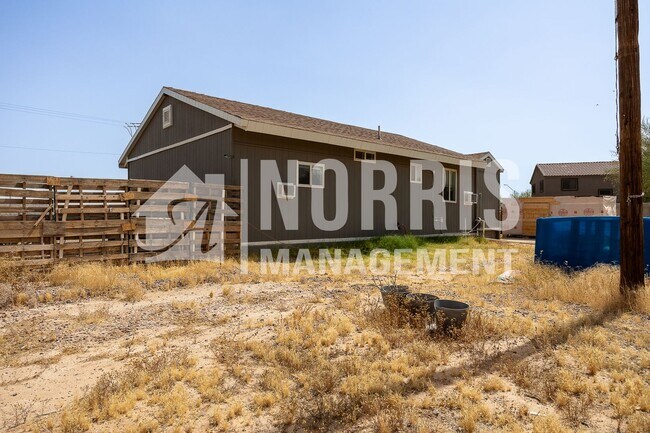 Building Photo - Great Home in Casa Grande with a Country Feel