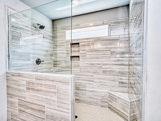 Building Photo - Immaculate Home