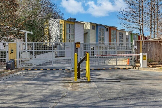 Building Photo - 1412 Peter Haughton Way