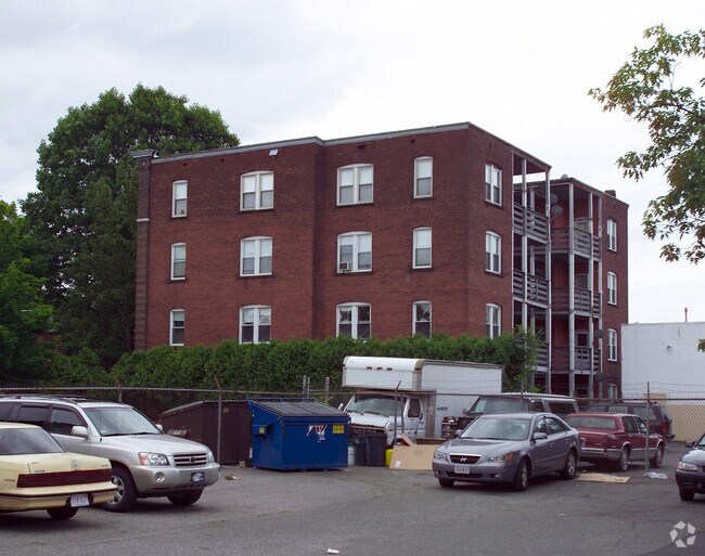 Building Photo - 24-28 Wilcox St