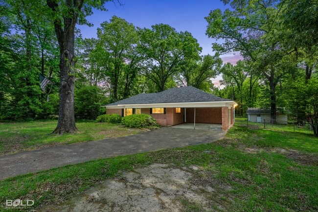 Building Photo - 6119 Bradford Dr