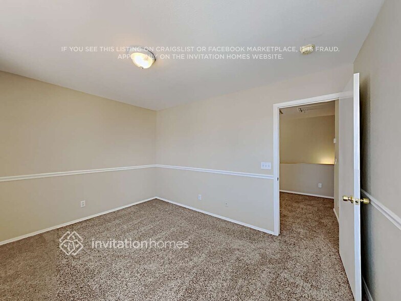Building Photo - 1533 S Halsted Dr