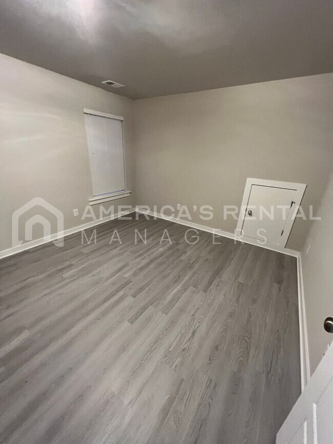 Building Photo - Home for Rent in Jemison, AL.... DEPOSIT PENDING!!