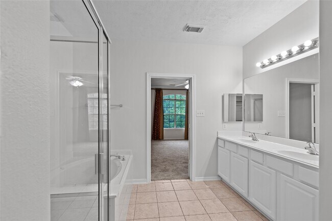 Building Photo - 107 W Burberry Cir