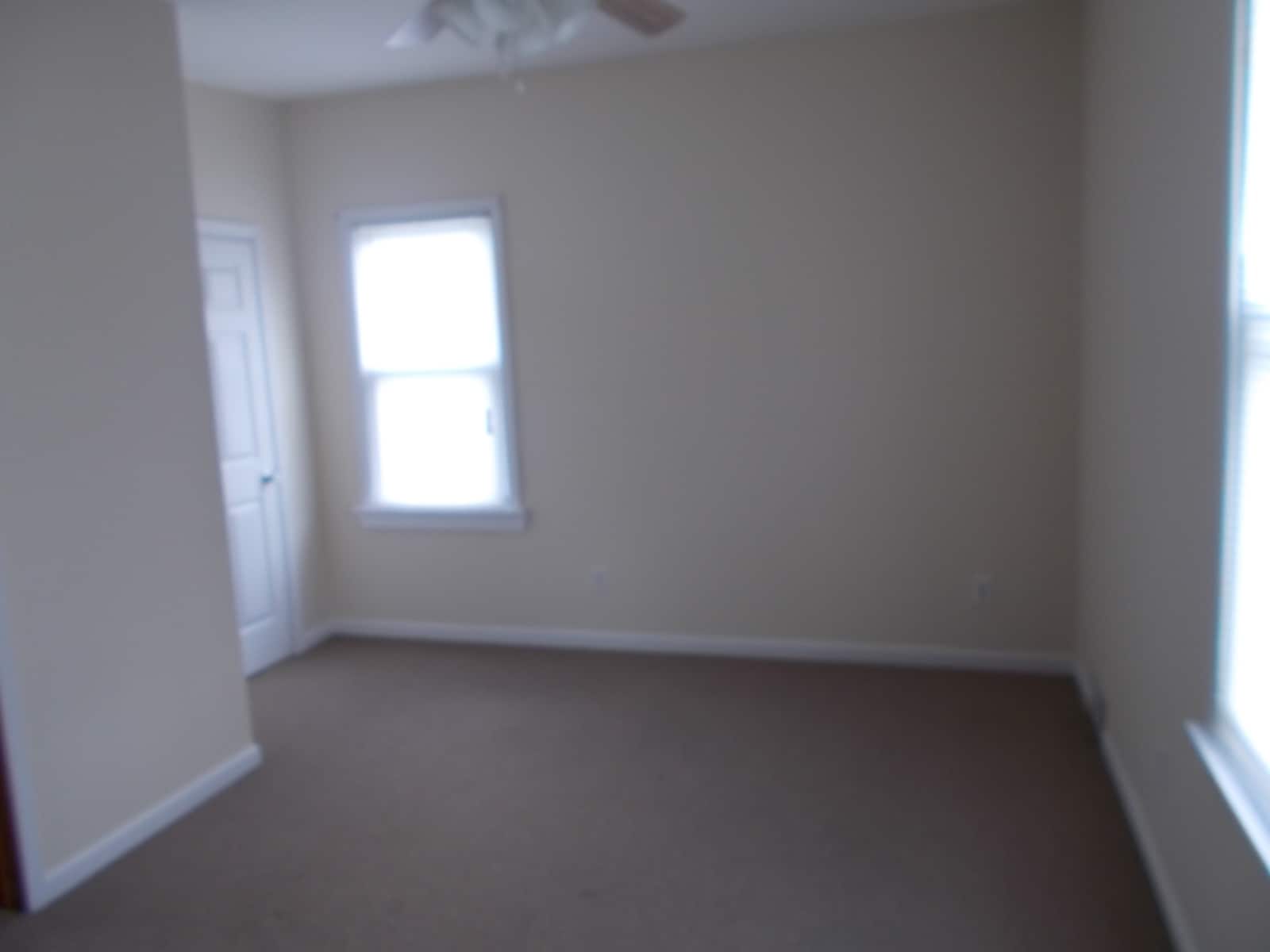adjacent room of main bedroom - 536 Spikenard St