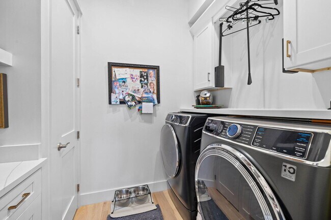 Building Photo - 1411 Courtside Dr