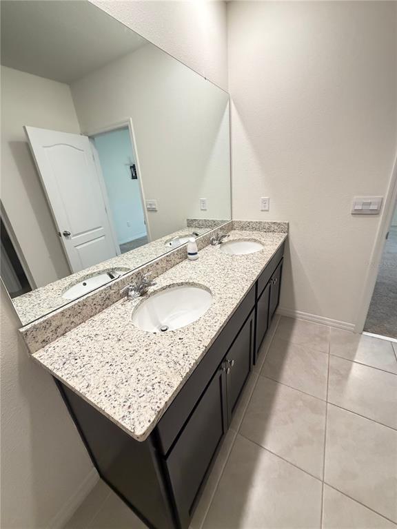 Building Photo - 804 Horsetail Dr